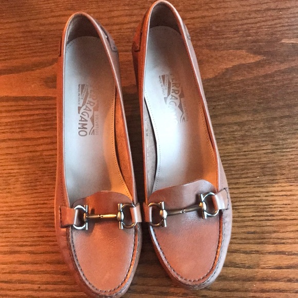 Salvatore Ferragamo horsebit mid brown leather block heeled loafers EUC - Picture 2 of 10